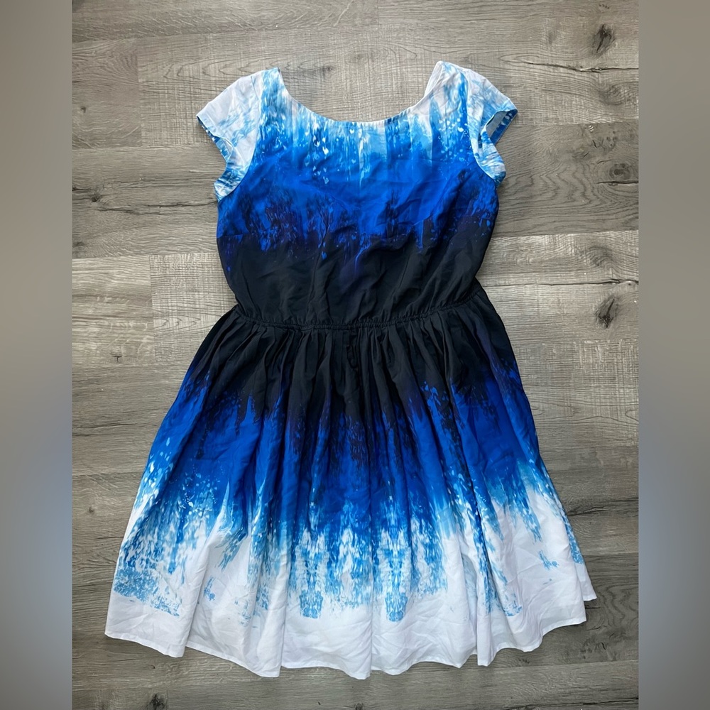 Eshakti blue & white ombré/gradient dress, 16